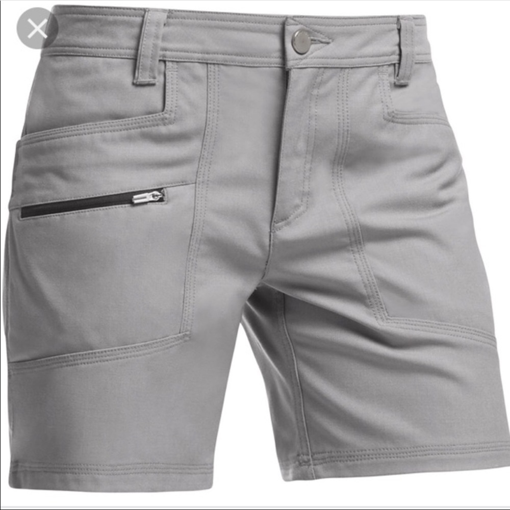 Icebreaker terra shorts size  30 wool blend euc